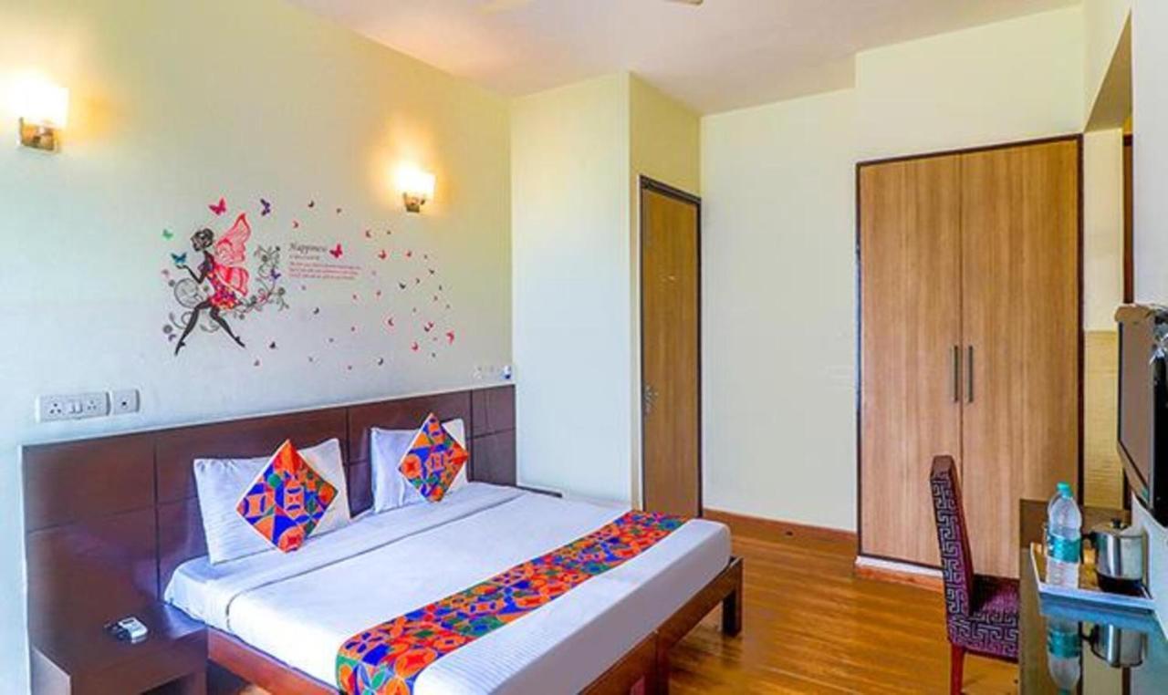 Fabhotel Santoor Geeta Bhawan Square Indore Extérieur photo