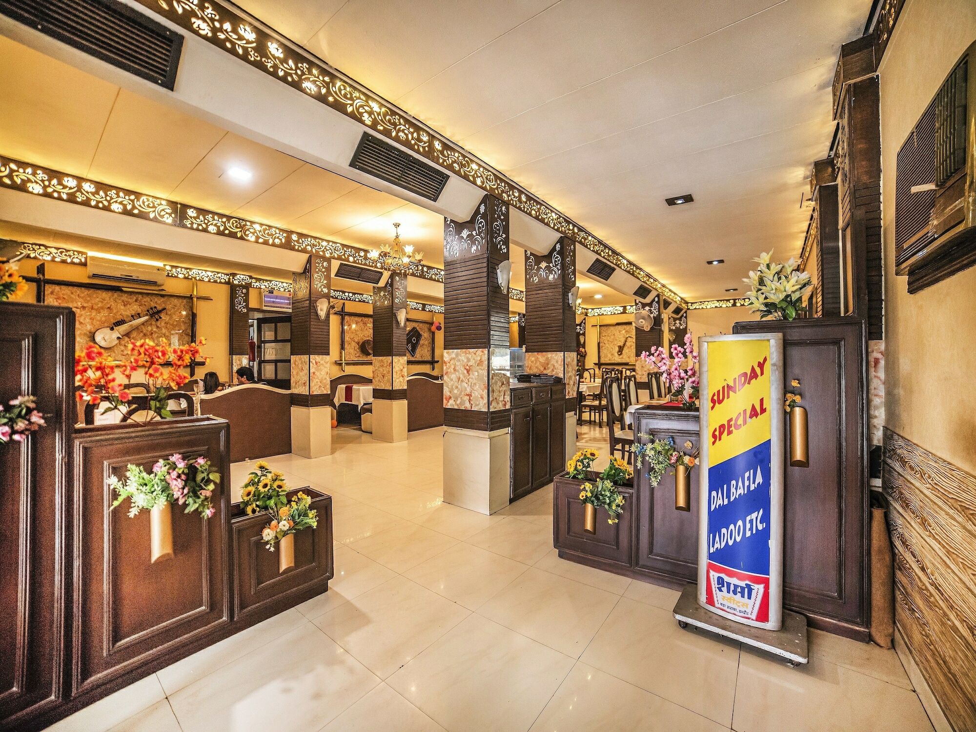 Fabhotel Santoor Geeta Bhawan Square Indore Extérieur photo