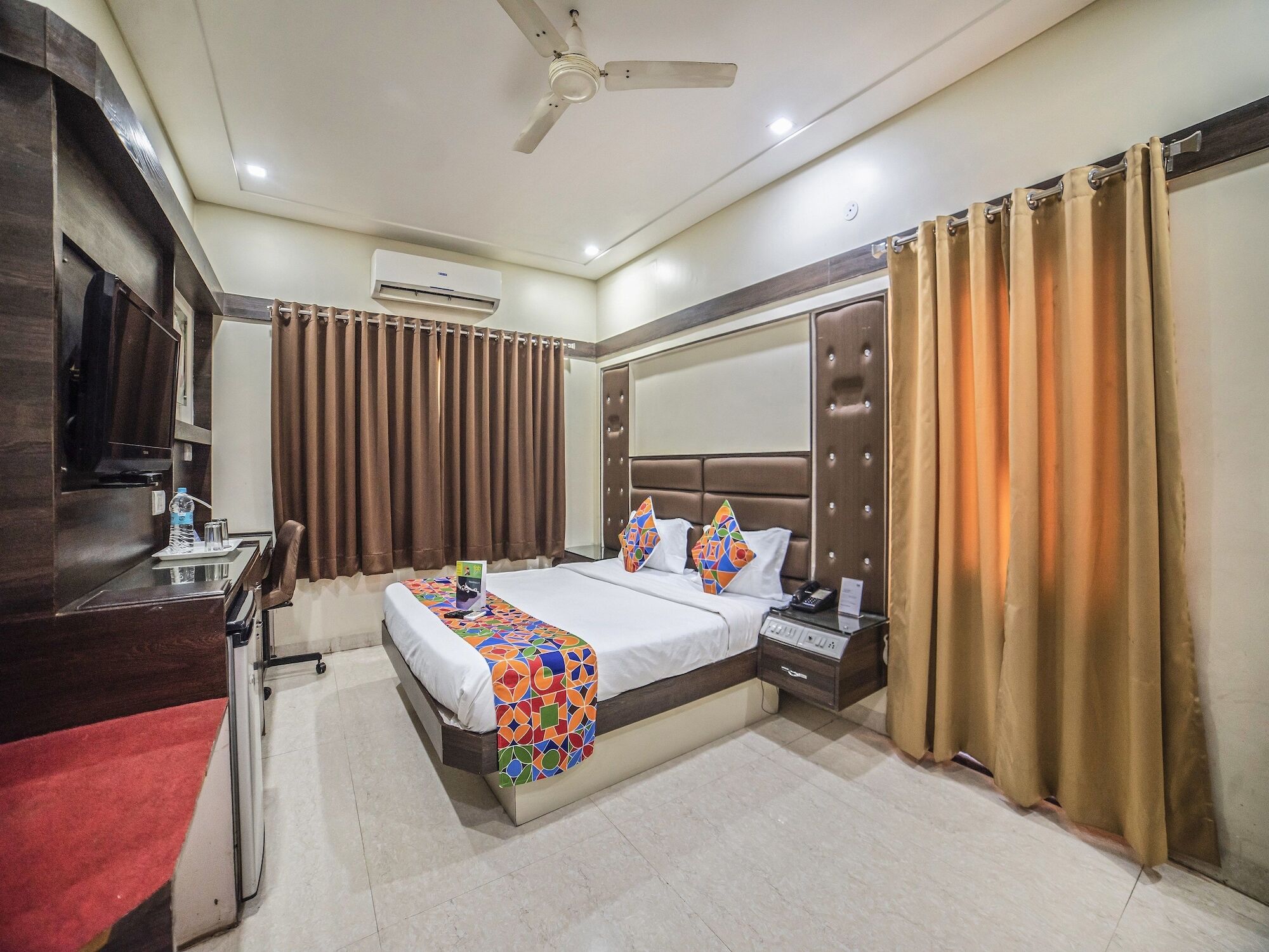 Fabhotel Santoor Geeta Bhawan Square Indore Extérieur photo
