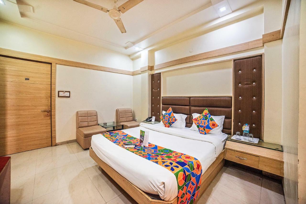 Fabhotel Santoor Geeta Bhawan Square Indore Extérieur photo