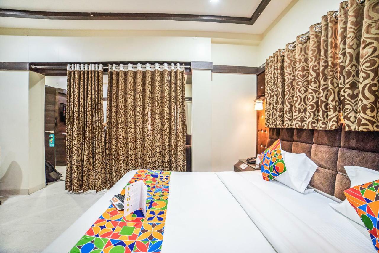 Fabhotel Santoor Geeta Bhawan Square Indore Extérieur photo